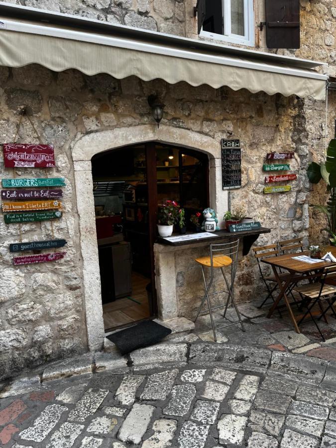Athos Guesthouse Kotor Ngoại thất bức ảnh